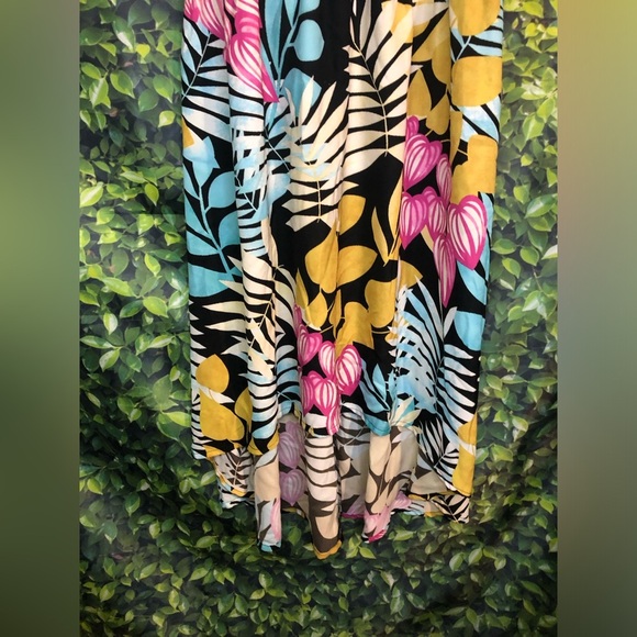 Colorful Halter Neck Dress - Picture 5 of 16